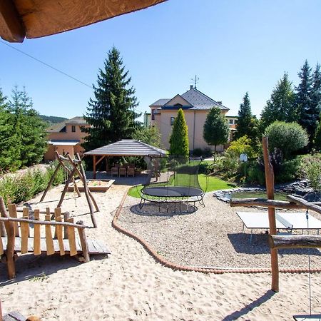 Apartmany Pemi Potstejn Екстер'єр фото
