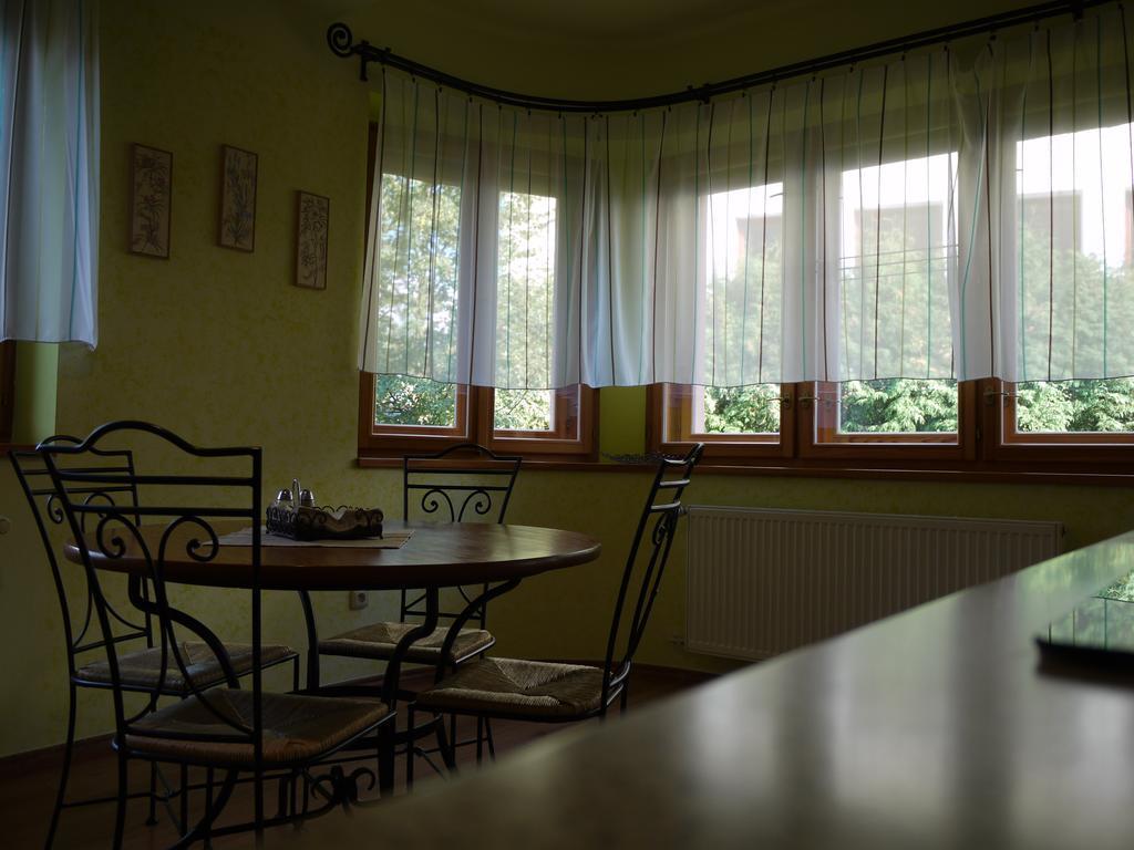 Apartmany Pemi Potstejn Екстер'єр фото