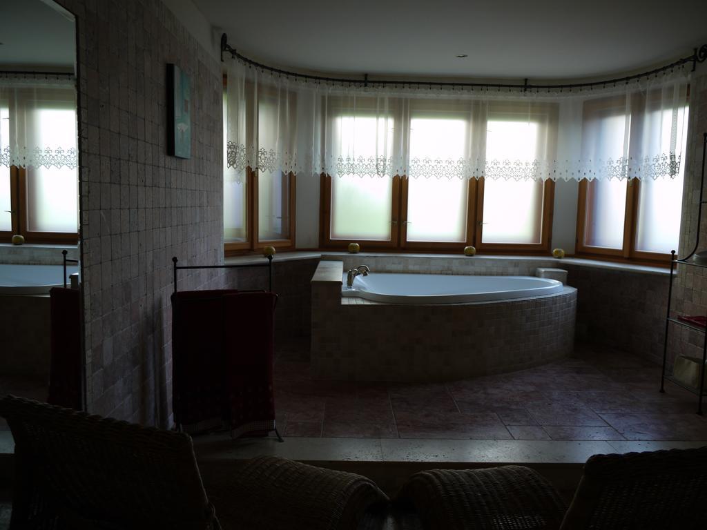 Apartmany Pemi Potstejn Екстер'єр фото
