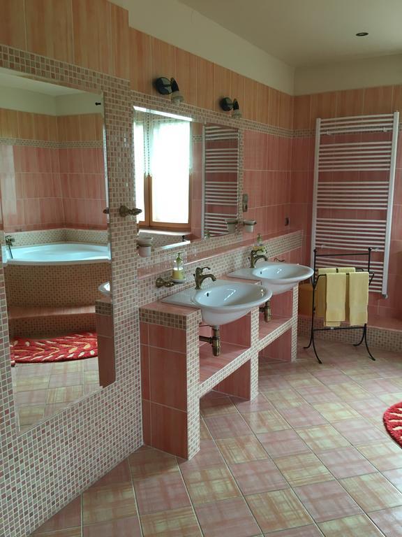 Apartmany Pemi Potstejn Екстер'єр фото