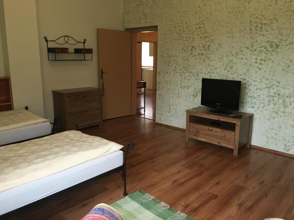 Apartmany Pemi Potstejn Екстер'єр фото