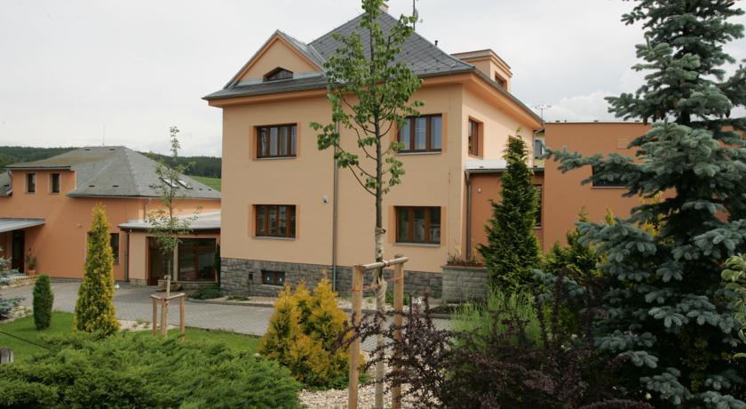 Apartmany Pemi Potstejn Екстер'єр фото